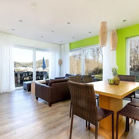 Σπίτι διακοπών Luxurioser 6 Personen Bungalow Im Campingpark Eifel